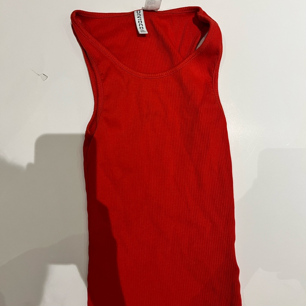 Red H&M tank top